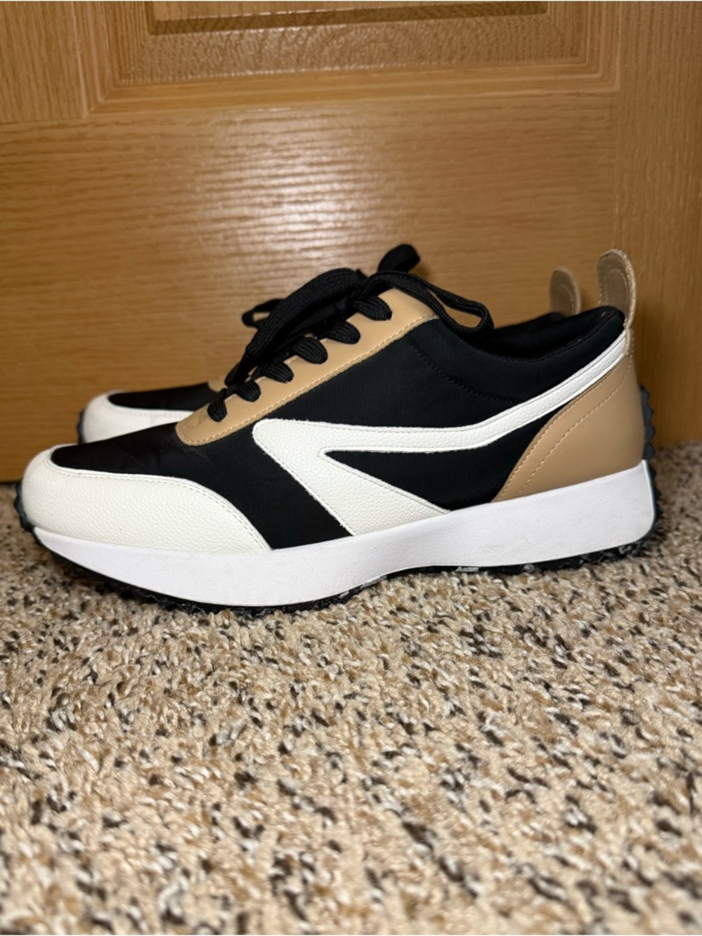 DV by Dolce Vita Black, White & Tan Low-Top Sneakers